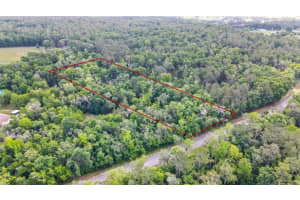 3060 Spring Lake Hwy, BROOKSVILLE