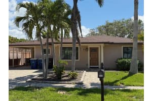 833 Lantana Ave, CLEARWATER BEACH