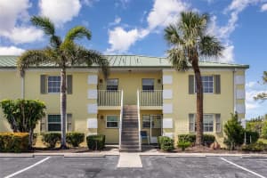 942 Capri Isles Blvd #207, VENICE