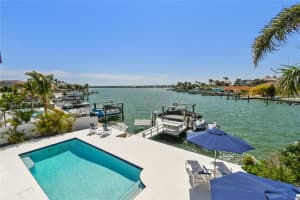 2233 Donato Dr, BELLEAIR BEACH