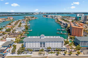 445 Hamden Dr #502, CLEARWATER BEACH