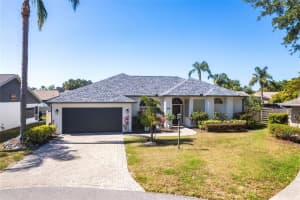 4822 Hamlets Grove Dr, SARASOTA