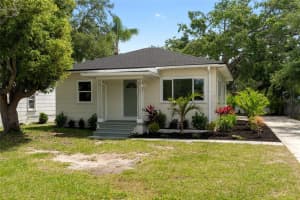 1443 Paloma Ln, DUNEDIN