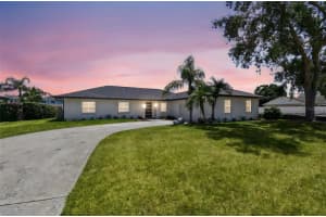 3913 Fontainebleau Dr, TAMPA