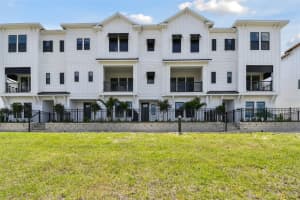 7236 Sutton Ln, SARASOTA