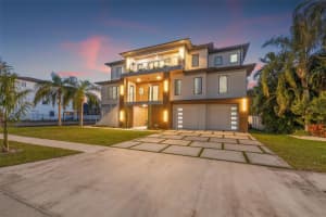 5964 Bayview Cir S, ST PETERSBURG