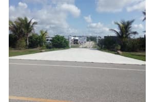 102 Harness Rd, PLACIDA