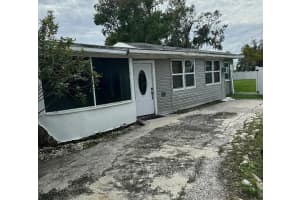 1035 E Lake Parker Dr #15, LAKELAND