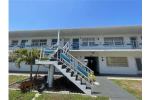 2011 58th Ave N #20, ST PETERSBURG