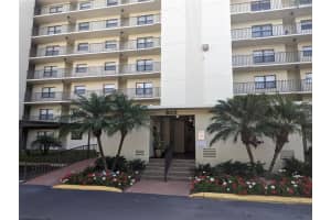 800 Cove Cay Dr #4c, CLEARWATER