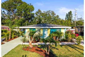 2479 Trade Winds Dr, DUNEDIN
