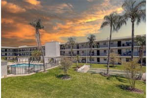 4050 4th St N #205, ST PETERSBURG