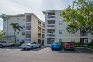 6817 Stones Throw Cir N #17203, ST PETERSBURG