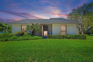 301 Windrush Loop, TARPON SPRINGS