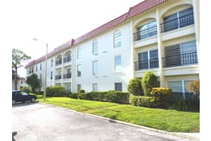 2700 Bayshore Blvd #2110, DUNEDIN