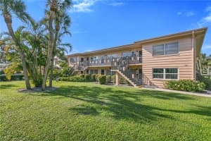 216 36th Ave N #202b, ST PETERSBURG