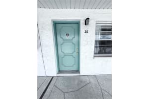 5297 81st Ln N #20, ST PETERSBURG