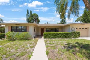 1305 Marion Dr S, ST PETERSBURG