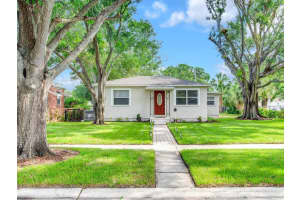 1243 55th Ave N, ST PETERSBURG