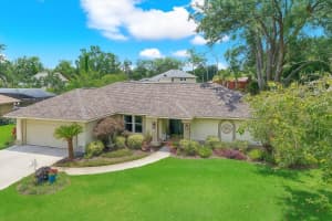 2806 Fairway View Dr, VALRICO