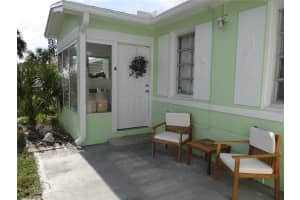 116 145th Ave E, MADEIRA BEACH