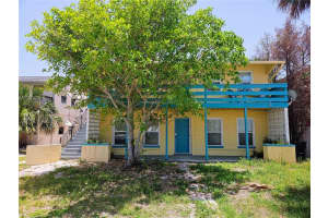 350 80th Ave #b-upper, ST PETE BEACH