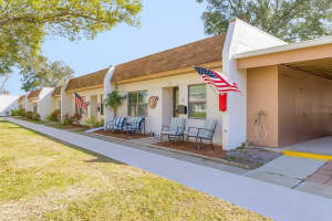 1371 Mission Hills Blvd, CLEARWATER