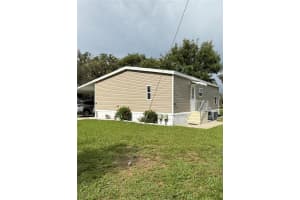 5105 Wood St, ZEPHYRHILLS