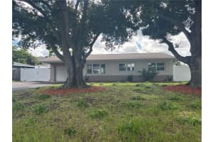 3649 60th St N, ST PETERSBURG