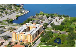 1064 N Tamiami Trl #1324, SARASOTA