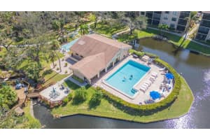 315 30th Ave W #b201, BRADENTON