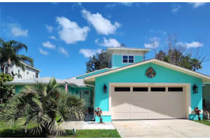 1626 Sea Breeze Dr, TARPON SPRINGS