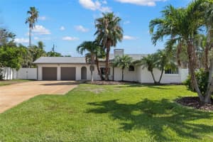 109 13th St, BELLEAIR BEACH