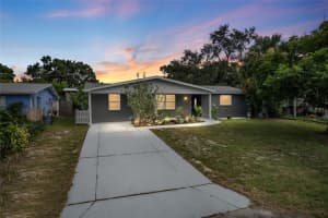 4627 Tropical Lane, HOLIDAY