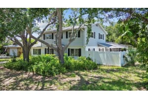 6301 13th Ave N, ST PETERSBURG