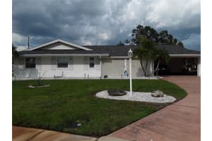 702 Cypress Pl, SUN CITY CENTER