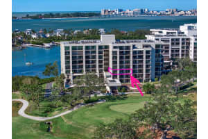 4 Belleview Blvd #305, BELLEAIR