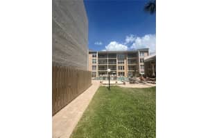 845 Benjamin Franklin Dr #102, SARASOTA