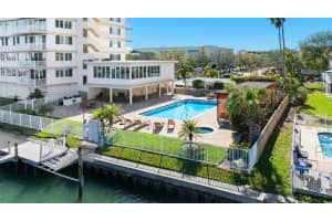 223 Island Way #2c, CLEARWATER BEACH
