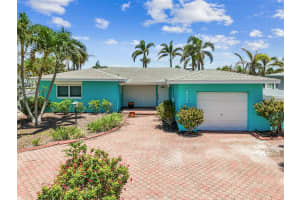 10246 Tarpon Dr, TREASURE ISLAND