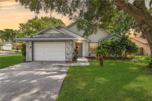 5116 Plantation Dr, HOLIDAY