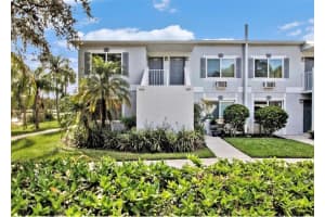 4128 Dolphin Dr, TAMPA