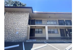 1320 Moreland Dr #30, CLEARWATER