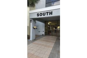 701 S Madison Ave #215, CLEARWATER