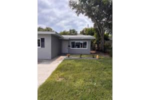 137 38th Ave Se, ST PETERSBURG