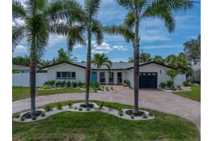 6709 Cardinal Dr S, ST PETERSBURG