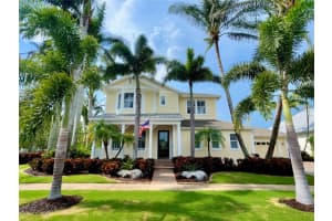 703 Islebay Dr, APOLLO BEACH