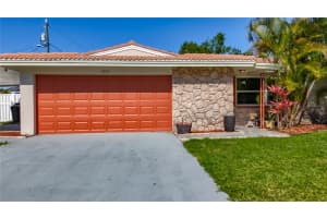 1469 S Hillcrest Ave, CLEARWATER