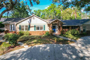 1905 Seminole Trl, LAKELAND