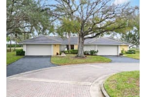 339 Pembroke Ln S #228, VENICE